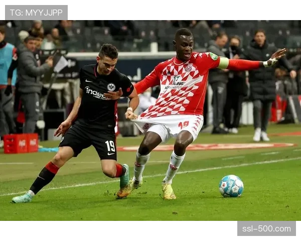 美因茨0比1不敌法兰克福 保级路上再遭打击